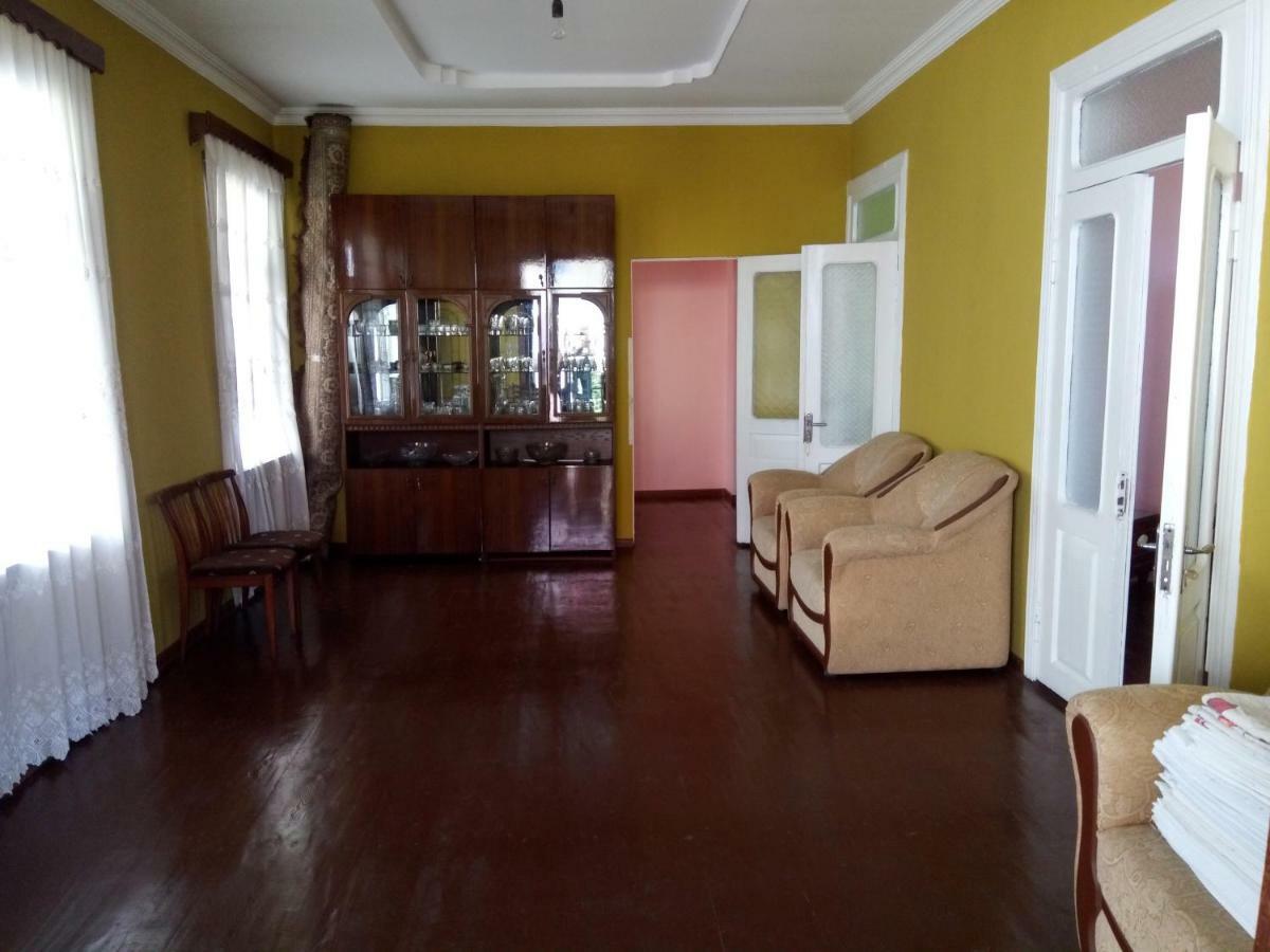 Julia Guest House Kobuleti Extérieur photo