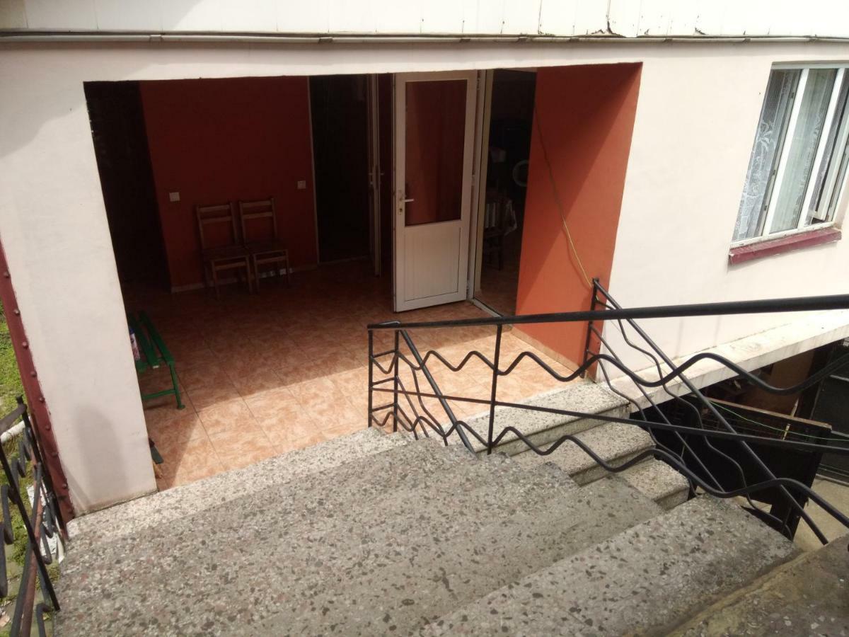 Julia Guest House Kobuleti Extérieur photo